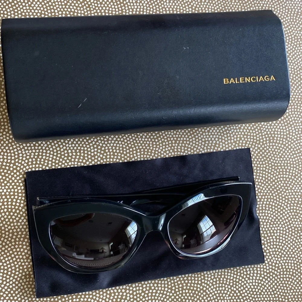 Balenciaga Large Cat Eye Sunglasses Made In Italy Black